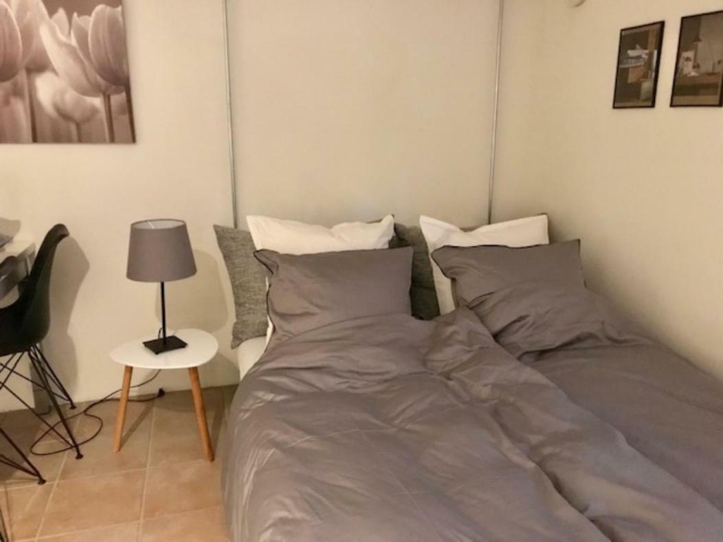 Special Offer,One Of Its Kind, Extremely Central In Herning, Danish Hosts, Extremely Clean, Very Quiet Street But A Stonethrough From Bars & Restaurants Exterior photo